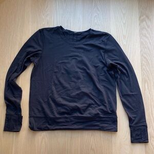 Lululemon long sleeve T shirt